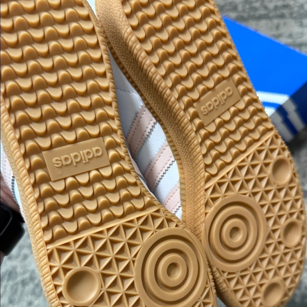 Adidas White and pink Sneakers - Picture 2 of 4